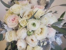 Load image into Gallery viewer, Modern Classic Bridal Bouquet